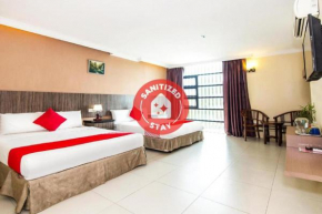 OYO 443 Crystal City Hotel